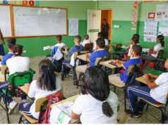 Más de 17.000 extranjeros estudian niveles primarios y secundarios en centros de Santiago