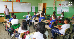 Más de 17.000 extranjeros estudian niveles primarios y secundarios en centros de Santiago