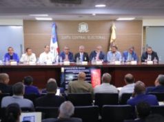 JCE presenta a partidos políticos avances en renovación de cédula de identidad y cédula de elector