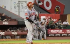 Estrellas inauguran nuevo estadio y vencen a Águilas en Liga Dominicana