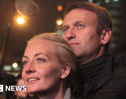 La viuda de Alexei Navalny, Yulia, dice que se postulará para presidente ruso