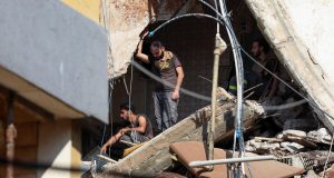 Líbano: 558 muertos en bombardeo israelí contra Hezbolá, éxodo caótico y cancelaciones de vuelos