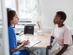 ¿Acaba de recibir un diagnóstico de cáncer de mama? Aquí hay 5 preguntas para hacerle a su médico